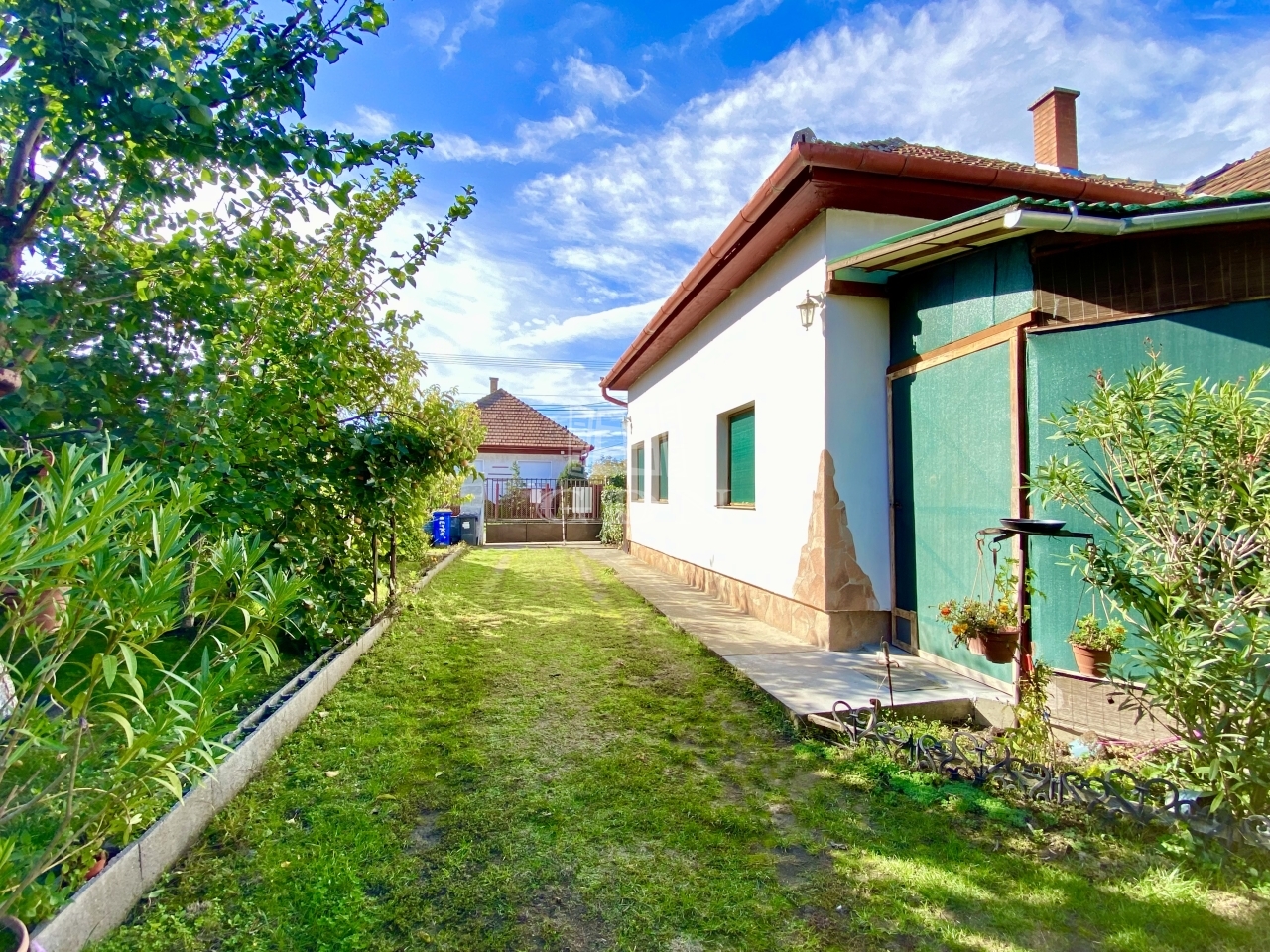 For sale Sülysáp Family House