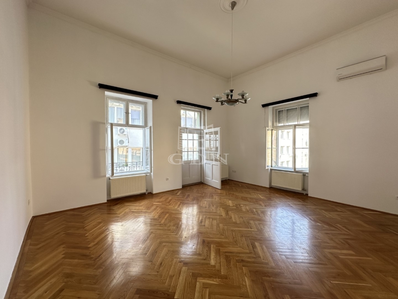 For rent Székesfehérvár Flat (brick)